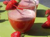 Cocktail estival melon-fraise