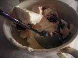 Frozen yoghurt: cherry & coconut