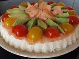 Sushi cake: comment revoir une salade de riz au saumon