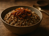 Mjaddara : le plat de lentilles et riz qui réconcilie tradition et simplicité