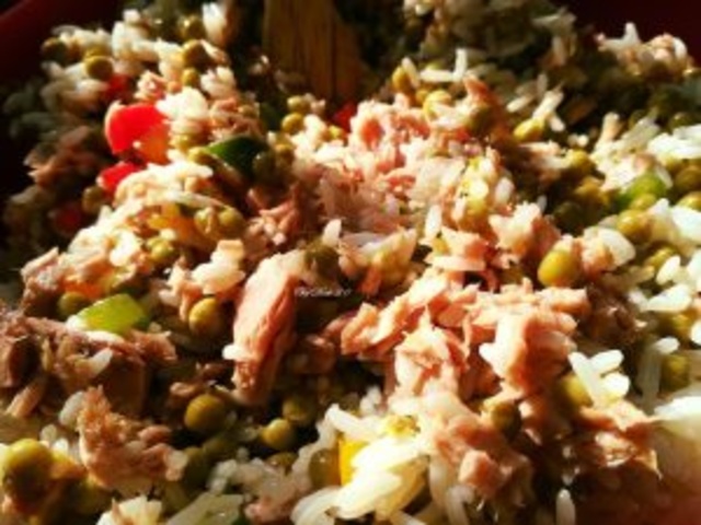 Salade de riz noir, pois chiches et thon - Recette facile et saine - Un  déjeuner de soleil
