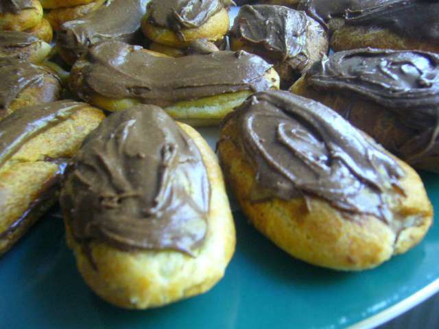 Royal au chocolat et son glaçage miroir au cacao (CAP pâtisserie) - Rock  The Bretzel