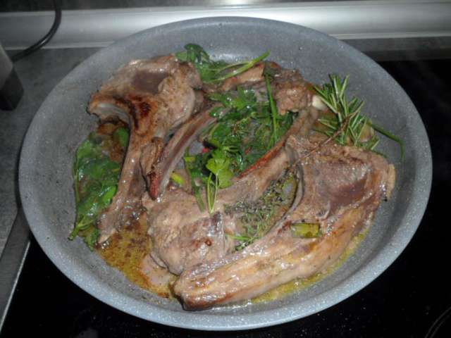 Côtes De Chevreuil à La Poêle