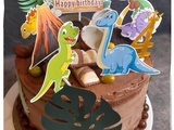 Naked cake dinosaure chocolat