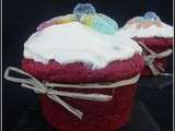 Red velvet cupcake pour Halloween
