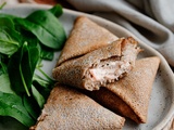 Samoussas de galettes de sarrasin au saumon et fromage ail et fines herbes