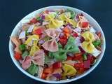 Salade de pâtes multicolore