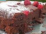Gâteau au chocolat et fruits rouges | çikolatali ve kirmizi meyveli pasta