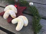 Croissants à la vanille un traditionnel biscuit de Noël Suisse
