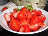 Salade de fraises au vin rouge vanillé – clarisse en cuisine