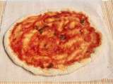 Pâte à pizza classique et sa sauce tomate