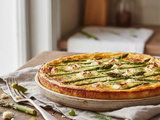 Quiche sans pâte aux asperges vertes : recette légère et rapide
