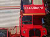 J’ai testé sur Nîmes: Manger dans un bus anglais! Le Croc’o Bus