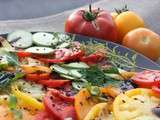 Carpaccio multicolore de tomates et de courgettes