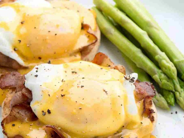 Oeufs pochés pour les nuls - recette spéciale brunch - Recettes de