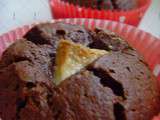 Muffins au chocolat noir et cœur de chocolat blanc