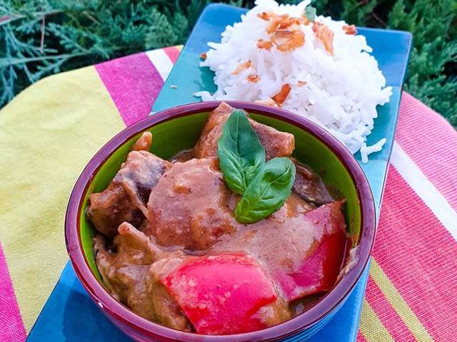 Recette - Curry rouge de légumes, noix de cajou et riz basmati