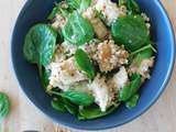 Salade tiède de poulet au quinoa et pousses d’épinard