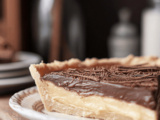 Chocolate Eclair Pie Recipe with Creamy Filling and Rich Chocolate Topping