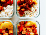 Hawaiian bbq Chicken Bowls: Easy One Pan Recipe with Tropical Flavors