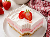No Bake Strawberry Cheesecake Lasagna Recipe