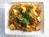 Curry de tofu, lentilles corail et quinoa