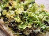 Pinsa aux champignons et pesto d'avocat