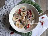 Porridge de quinoa aux superaliments (vegan)