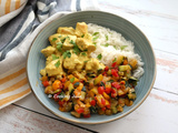 Poulet au curry, légumes d'été et riz