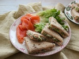 Sandwiches aux crudités et truite fumée