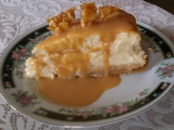 Cheesecake citron-vanille dégoulinant de caramel au beurre et sa nougatine