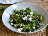 Salade de brocoli à la feta et aux olives : la petite salade végétarienne légère