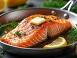 Comment réussir un saumon à la poêle croustillant et savoureux
