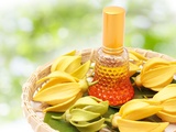 L’huile d’ylang-ylang : des propriétés essentielles à votre santé