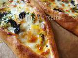 Peynirli Pide …Pizza turque aux fromages