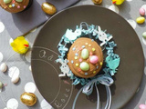 A Pâques on cache les oeufs dans des cupcakes! Cupcakes de Pâques Vanille, Chocolat & Praliné