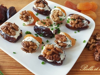 Abricots secs et dattes fourrés au chèvre et aux noix