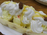 Banana split-boules de glace à la banane - pétales de jasmin- chantilly et miel d'acacia
