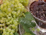 Confiture de petits raisins blancs muscats sans pépins à l'eau de fleur d'oranger et gomme arabique