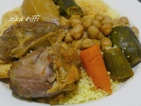 Couscous algérien aux souris d'agneau et légumes- sauce blanche au paprika