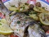 Dorades rôties au four aux graines de fenouil entières et ses pommes de terre et petits pois
