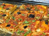 Fougasse authentique bônoise à la semoule - grosse pizza plutôt rectangulaire que carrée