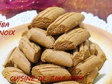 Ghraiba ou ghribia aux noix- pâtisserie algerienne- غْرَيْبَة بالجوز