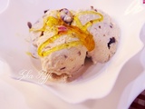 Glace aux cerises fraîches au mahlepi et amandes amères