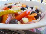 Salade tomates-fenouil-carottes et olives noires