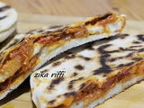Sandwich bônois à la chakchouka et fromage klila- kesra harra façonnage tarte rustique