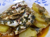 Sardines au four sur lit de pommes de terre à la marinade au cumin. cuisine algérienne à la bônoise