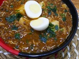 Soupe de lentilles aux pommes de terre, vermicelles et oeufs durs