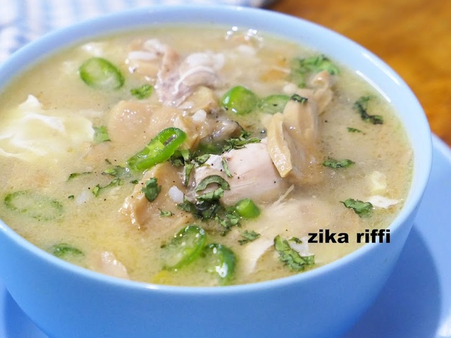 Soupe miso au poulet et vermicelles de riz - Cuisine Addict