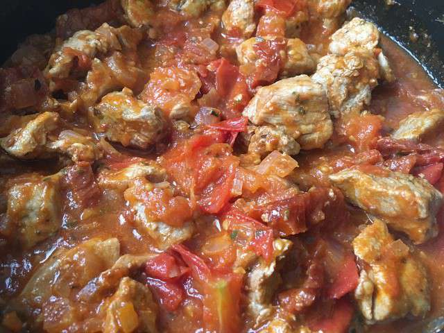 Recettes de Sauté de porc à la tomate de cuisine de juju